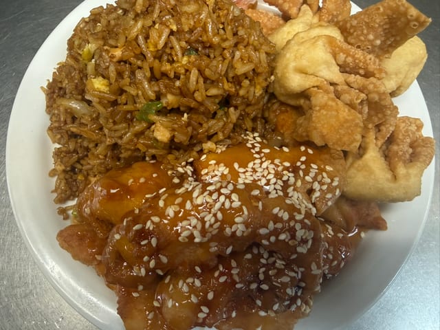 Dinner Combo #11 Sesame Chicken, Cream Cheese Wontons.