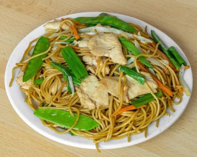 Chicken  Lo Mein.