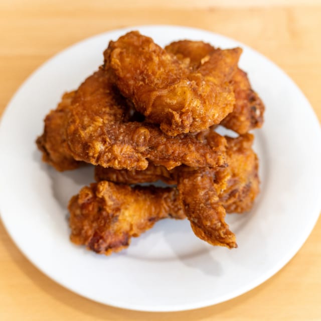 Chicken Wings (8 pcs).